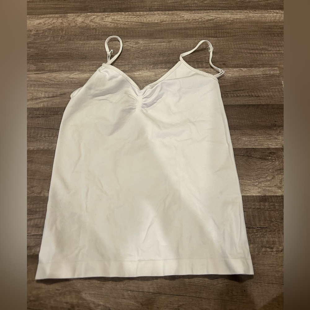 * 🤑💰🤑 3/$10.00 budle item 🤑💰🤑 Women’s No Boundaries Tank Top